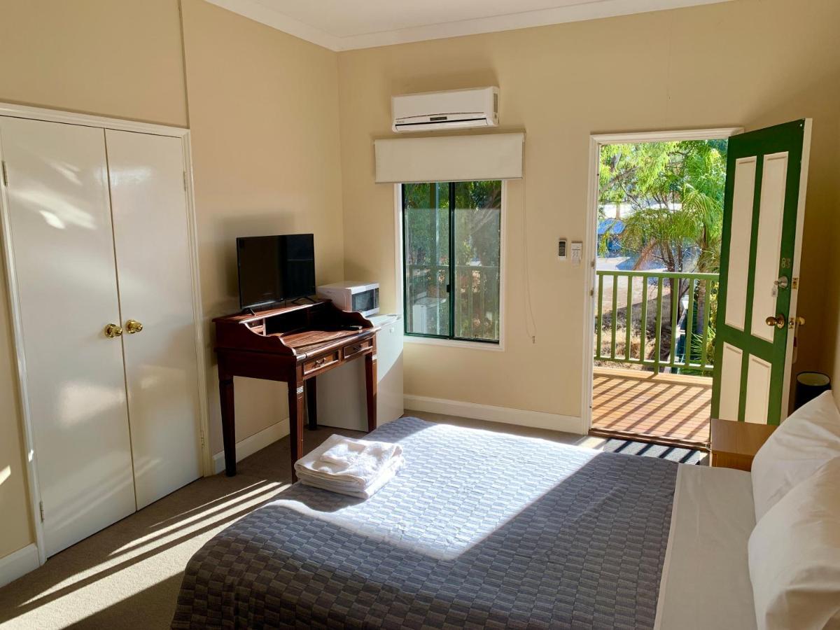 Settlers Hotel York Luaran gambar