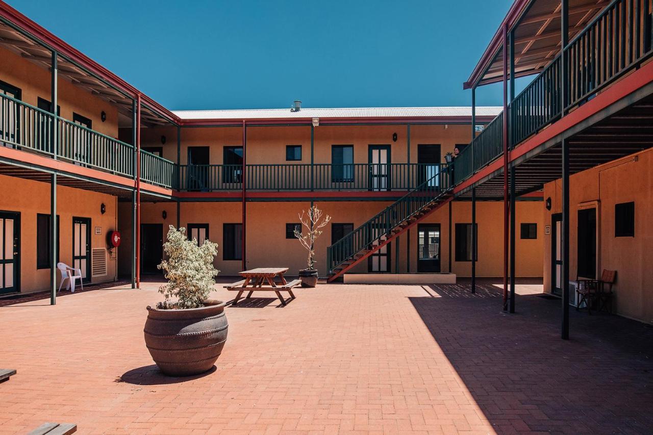 Settlers Hotel York Luaran gambar