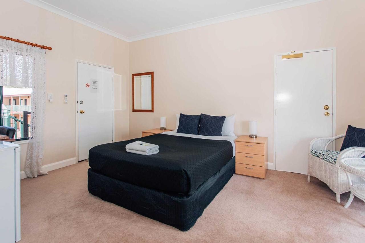 Settlers Hotel York Luaran gambar