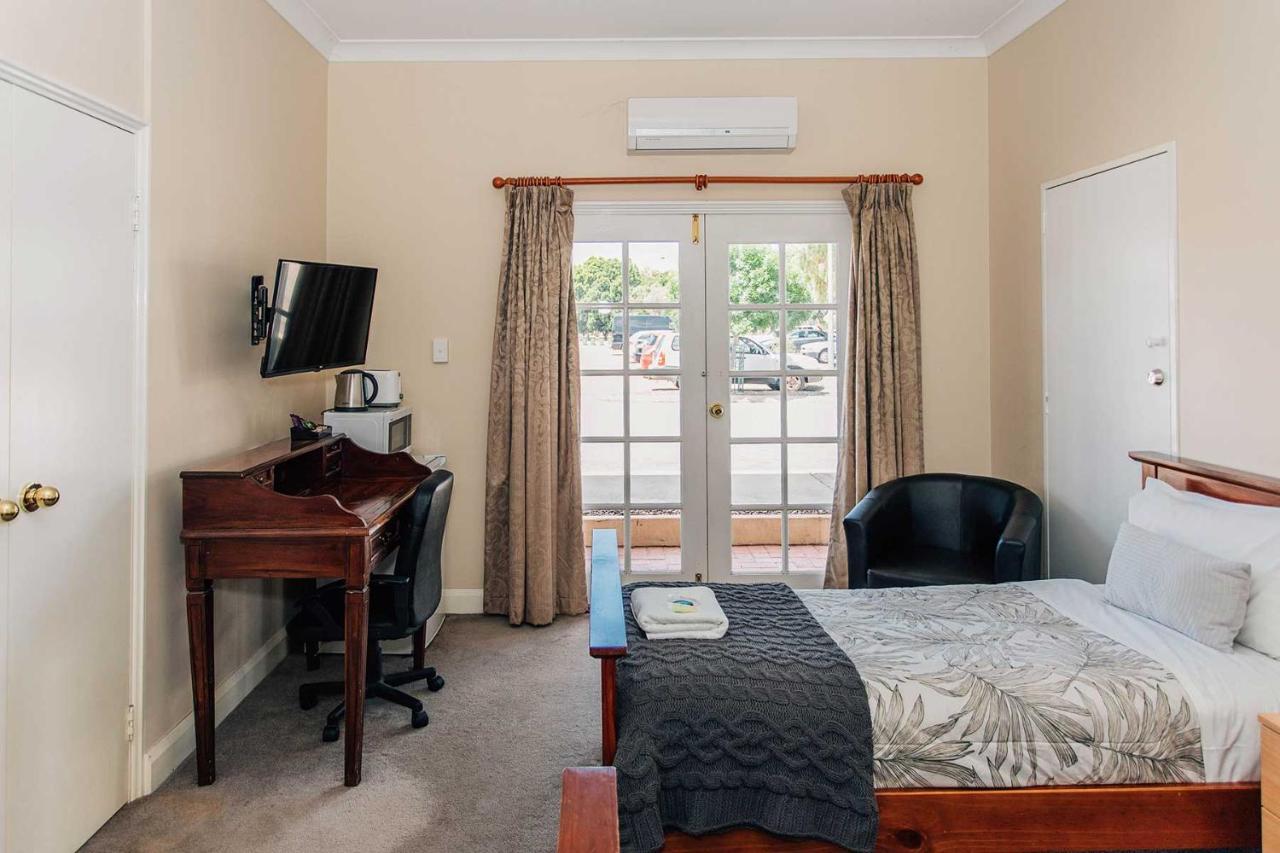 Settlers Hotel York Luaran gambar